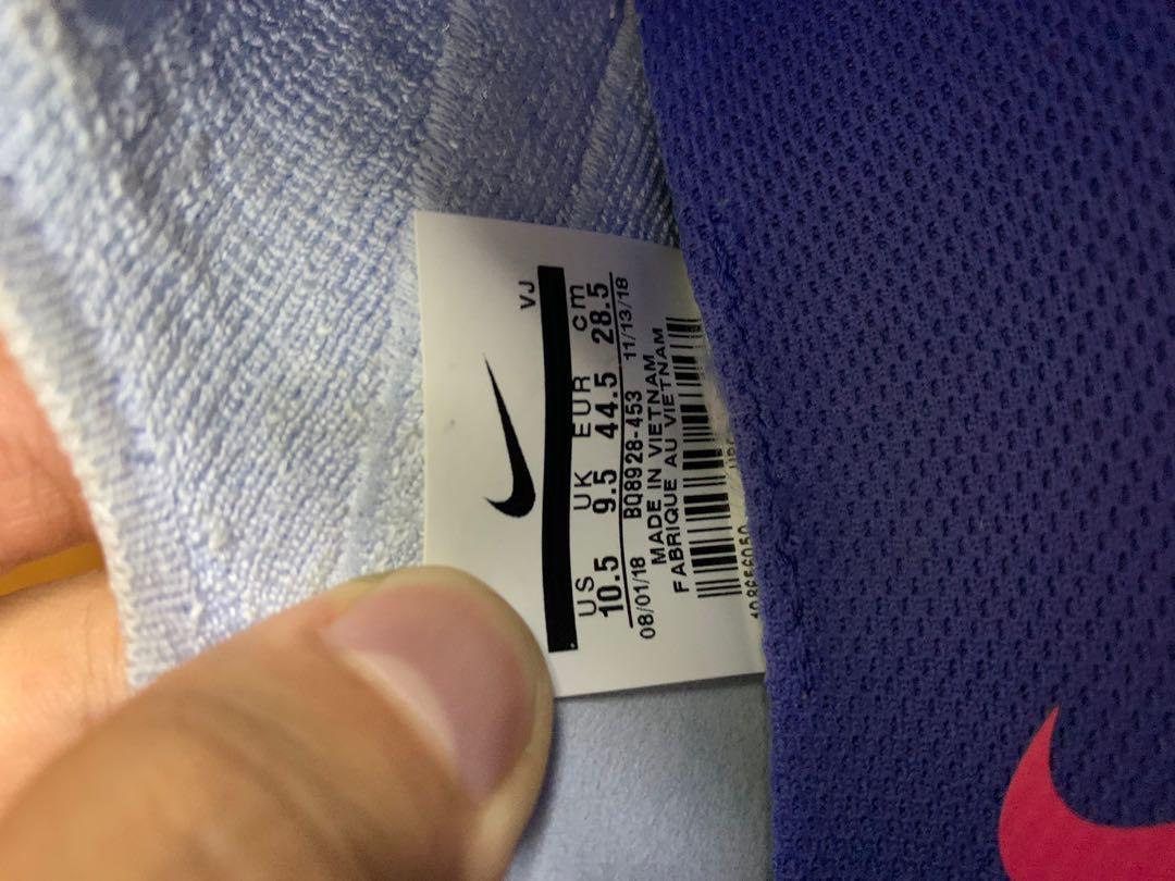 Nike Epic React 2 (Category: Sneakers) located in Singapore. Submitted by vibewiththis (Listing ID 1015604956, Image 7). Description: Rare colourway, first to sell out Lightly worn a few times on short runs Condition 9/10 hardly any signs of usage Size US10.5 fits tts.