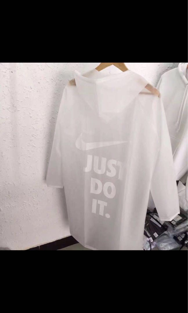 nike raincoat