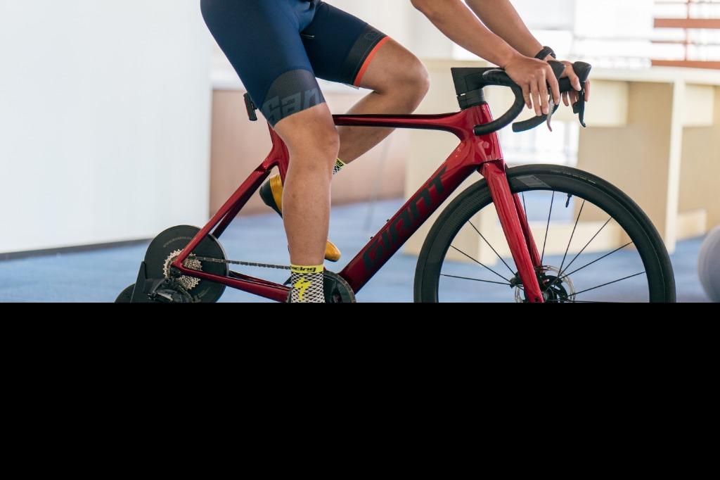 Rent Indoor Trainer Magene T100 Indoor Semi Smart Bike Trainer