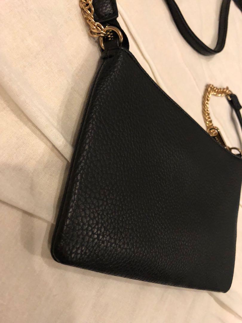 River island black chain crossbody bag, Women's Fashion, Bags & Wallets