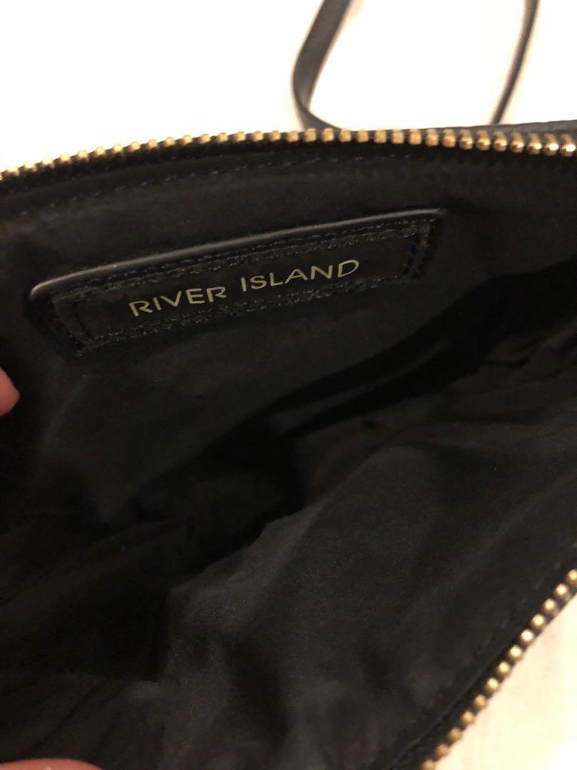 River island black chain crossbody bag, Women's Fashion, Bags & Wallets