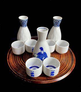 ♥️🔥Sale! 1Set Arita (9pcs) Ceramic Blue & White Bottle Jars/Vases with Small Cups