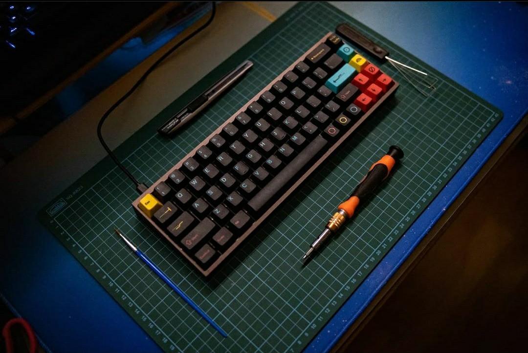 Tofu 65 Mechanical Keyboard Set Kit, Computers & Tech, Parts