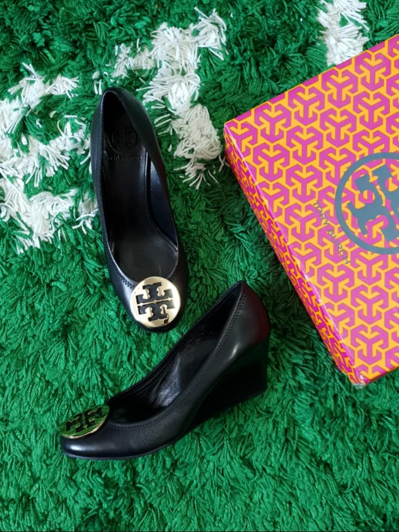 Tory burch black outlet wedge shoes