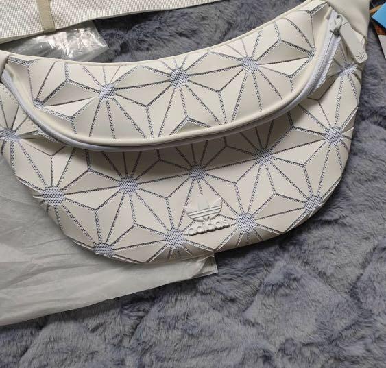 Adidas x issey on sale miyake waist bag original