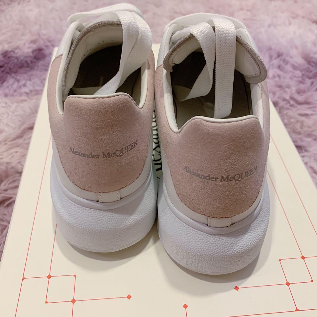 Alexander mcqueen pink suede sneakers store