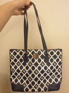 (Category: ) located in . Submitted by shopmorenow (Listing ID 1015851951, Image 1). Description: .