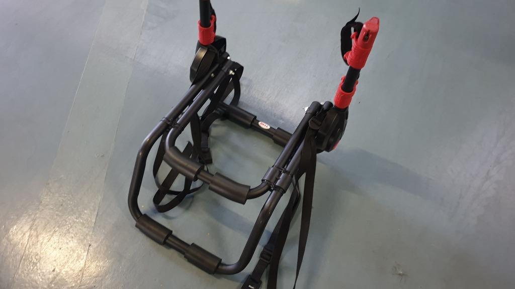 Bell Cantilever 200 2Bicycle Trunk Rack for Car SUV Sale Swap, Sports