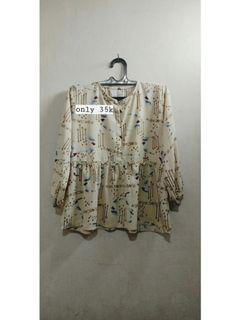 Blouse Ruffle