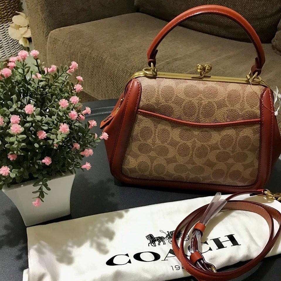 Coach frame 23 bag shop