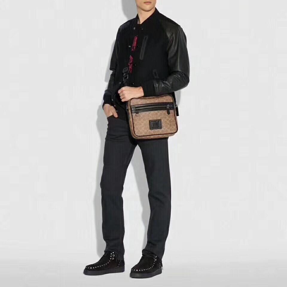coach shoulder bag man