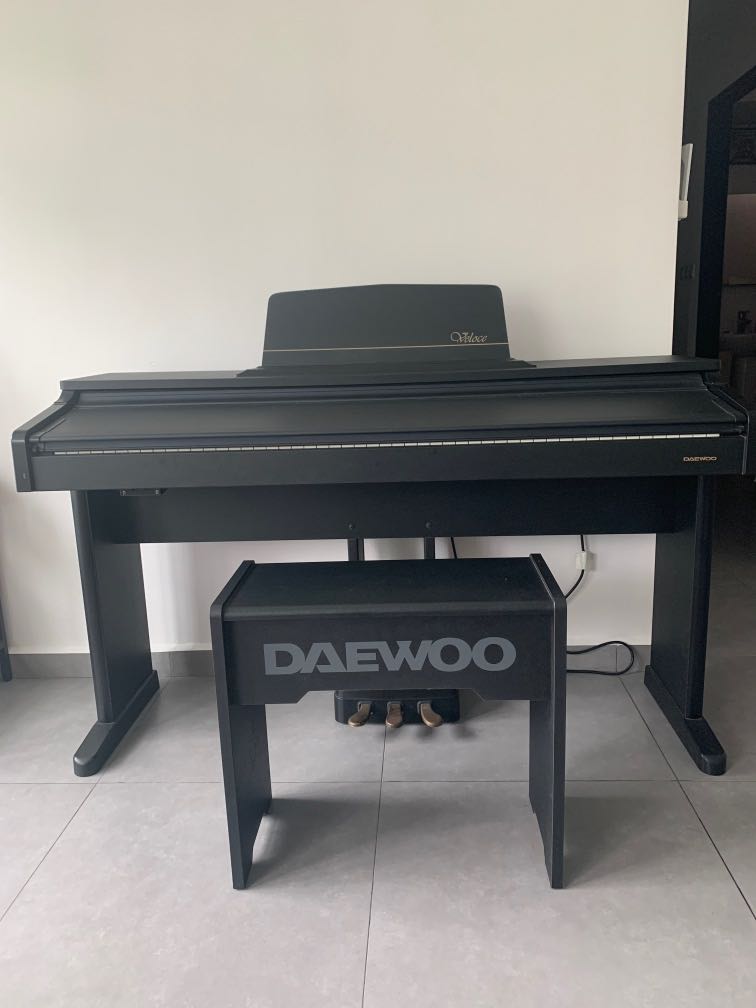 Daewoo Digital Piano, Hobbies & Toys, Music & Media, Musical
