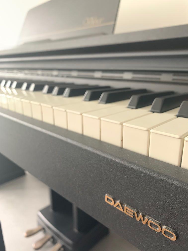 Daewoo Digital Piano, Hobbies & Toys, Music & Media, Musical