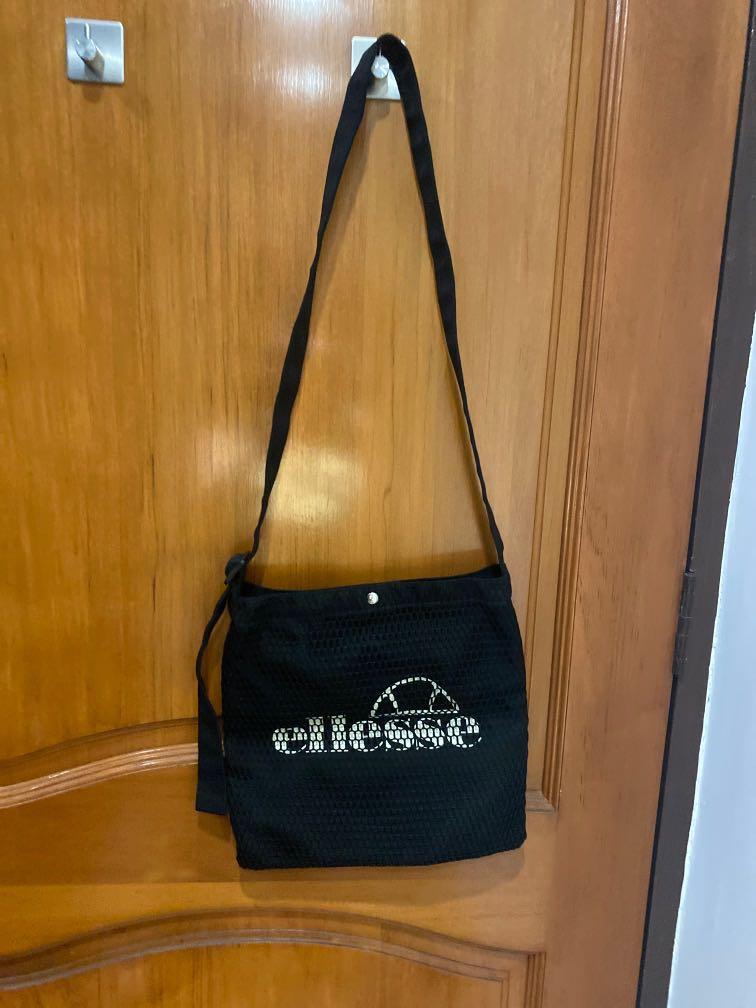 ellesse sling bag