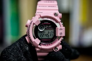 G shock frogman 2025 pink