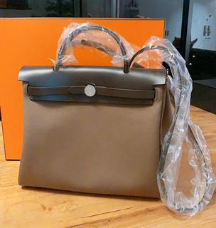 （分類：）位於 。 由 sienna124 提交（商品編號 1015924744，圖片 1）。簡介： 。