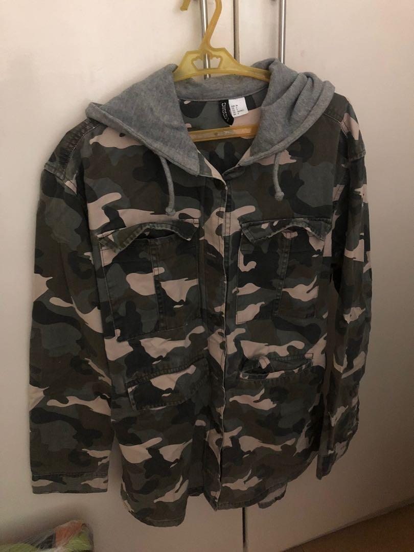 Camo hoodie h&m clearance