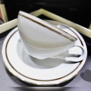 REPRICED ‼️JAPAN ST REGIS 102 tea cup and saucer
