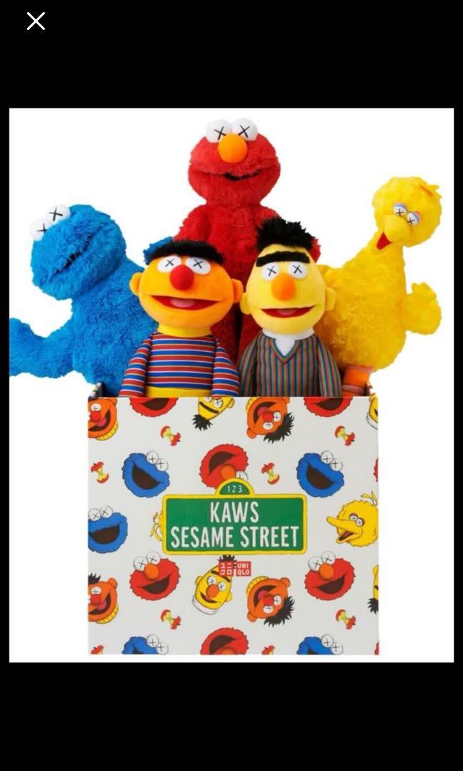 Kaws sesame street uniqlo plush outlet