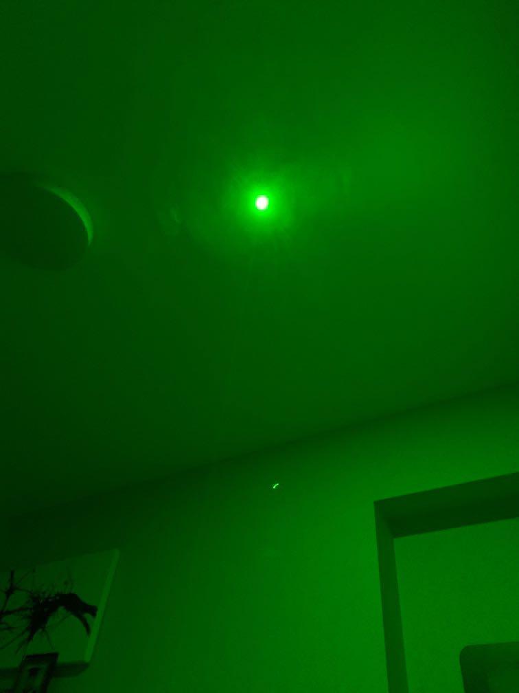 Lazer Pointer (Category: Everything Else) located in Singapore. Submitted by rtinycell (Listing ID 1015964931, Image 2). Description: Class 3A.