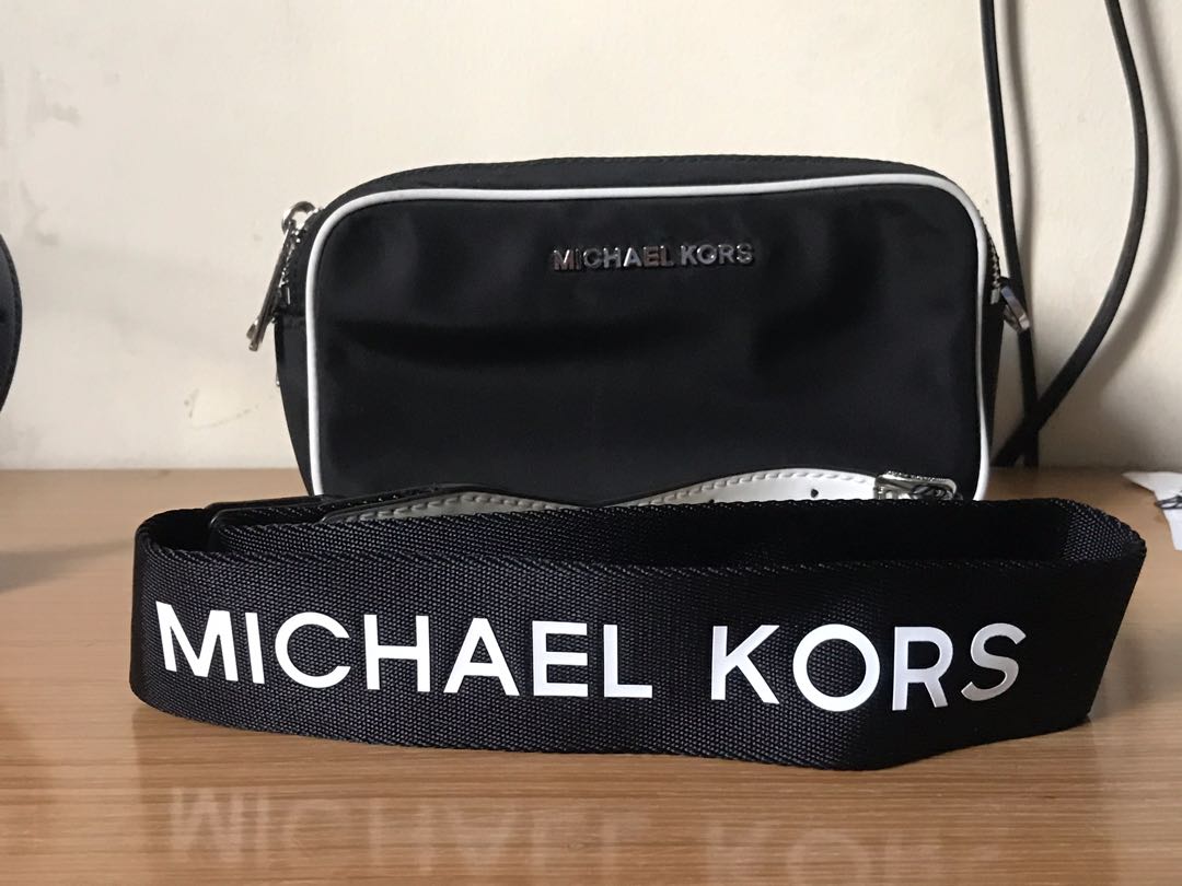 mk connie camera bag size
