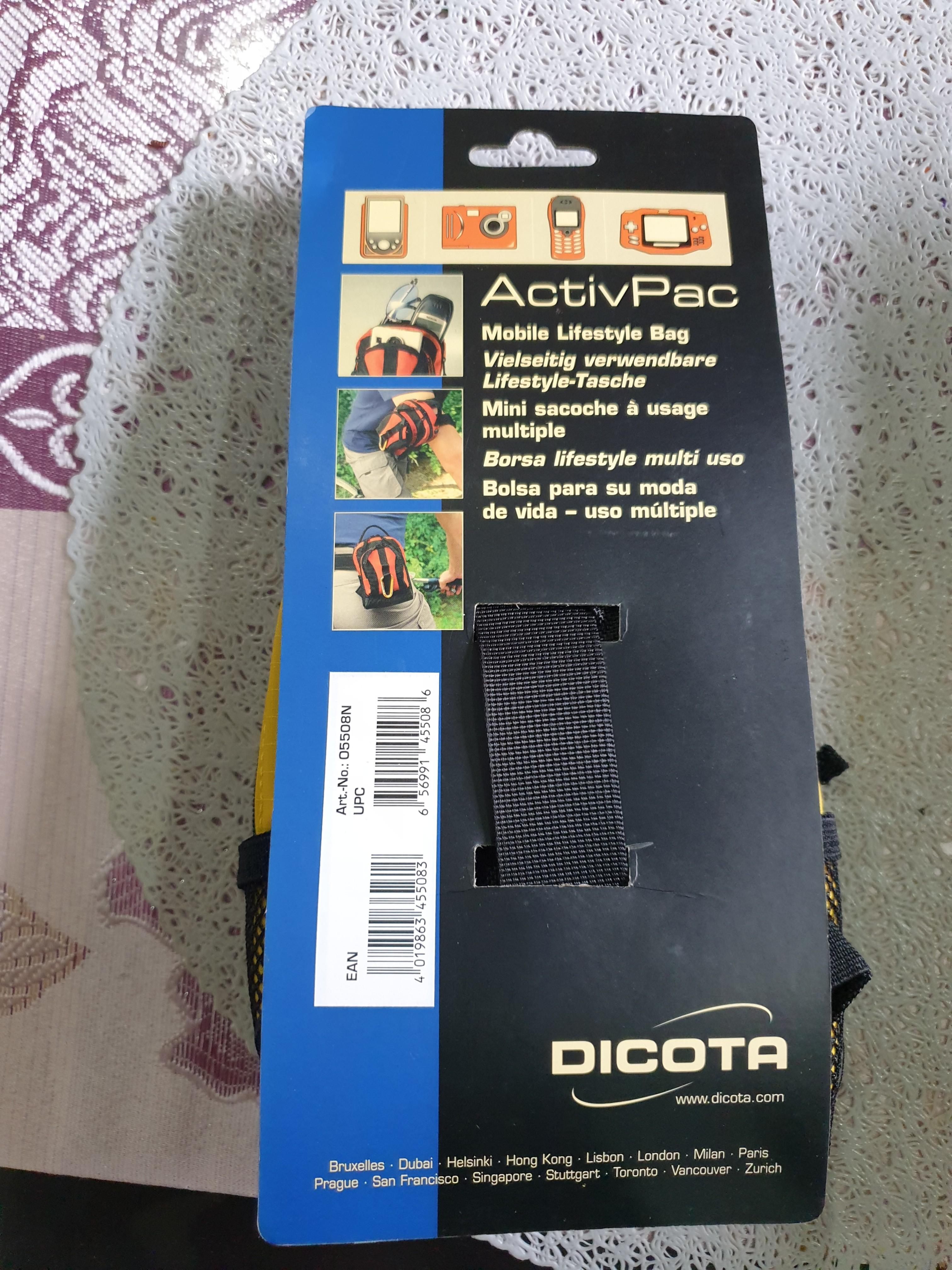 Multi-purpose Pouch (Category: Toning & Stretching Accessories) located in Singapore. Submitted by morley66 (Listing ID 1015951353, Image 4). Description: Dicota brand. Multi-purpose pouch. Use it as how u feel comfortable. Selling on behalf of friend..