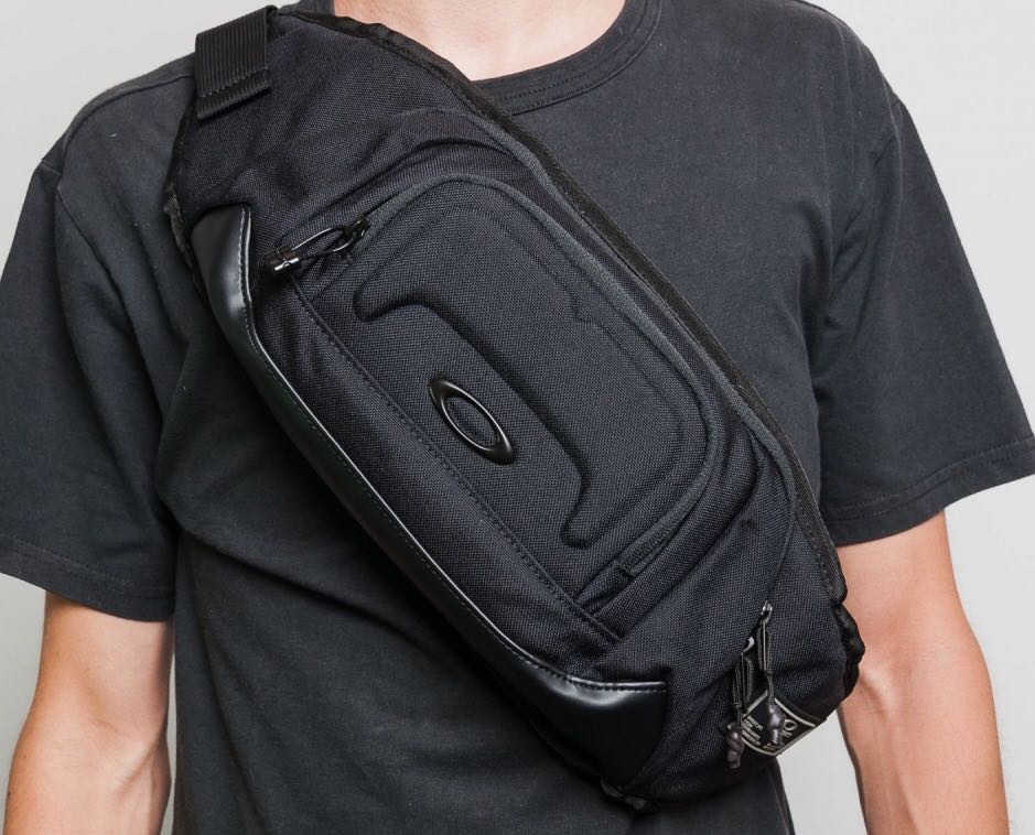 Oakley Icon Belt Bag 2.0 Blackout, Men 
