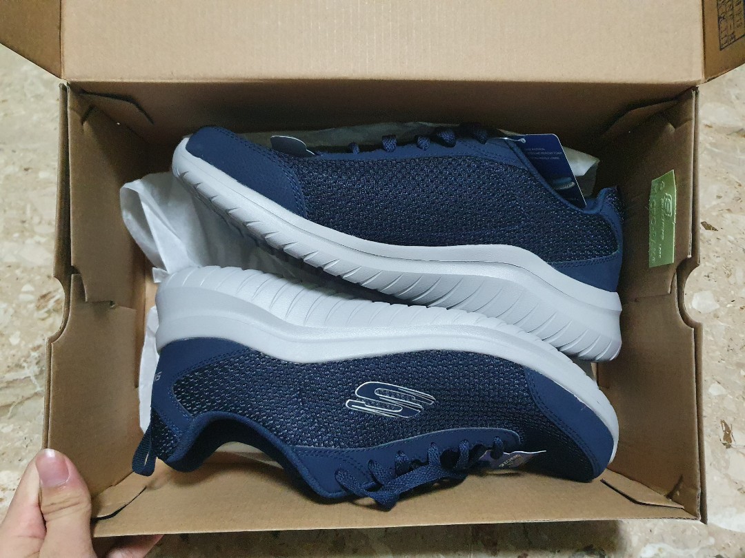 sports shoes brand skechers