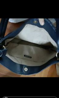 (Category: ) located in . Submitted by mee2018 (Listing ID 1015781857, Image 1). Description: .