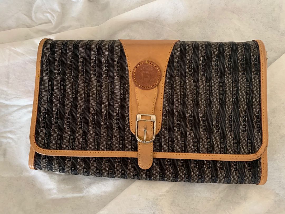 vintage fendi clutch