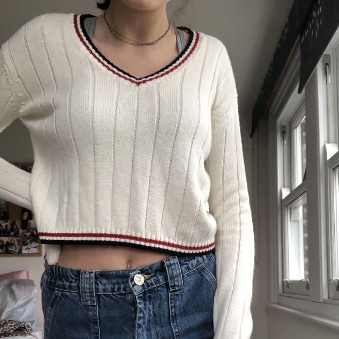 Brandy melville on sale nicole sweater