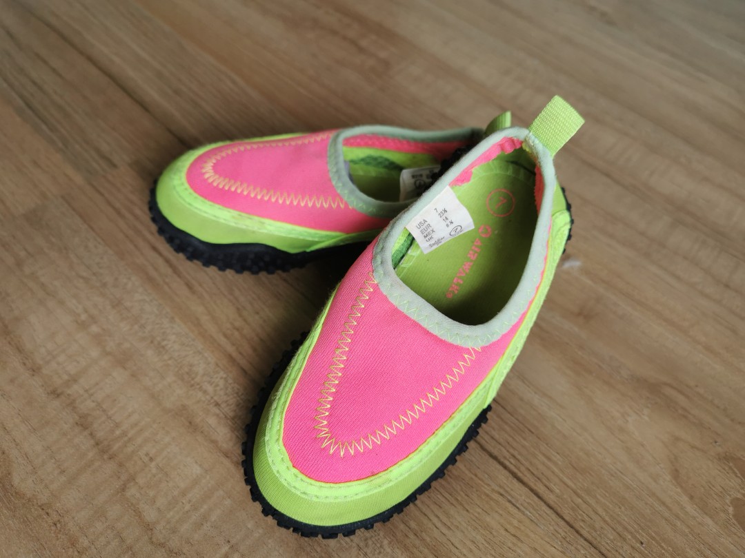 airwalk aqua shoes