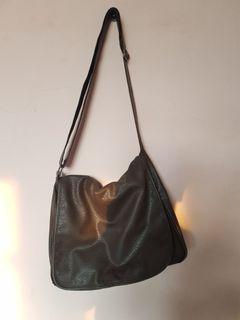 ASOS MESSENGER BAG AUTHENTIC