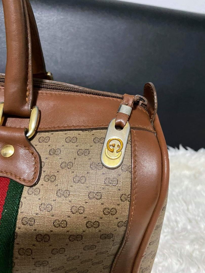 Auth Gucci Boston vintage 30 (Category: Luxury Bags & Wallets) located in Davao. Submitted by gingerdust (Listing ID 1016176207, Image 3). Description: excellent condition.