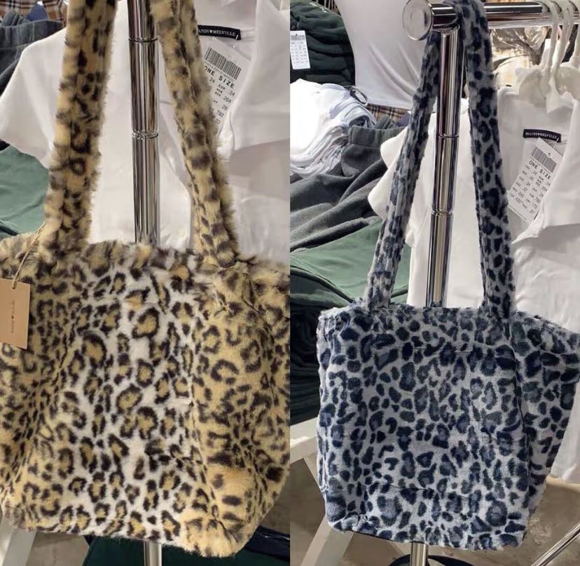 brandy melville leopard print furry tote Women s Fashion Bags Wallets Tote Bags on Carousell
