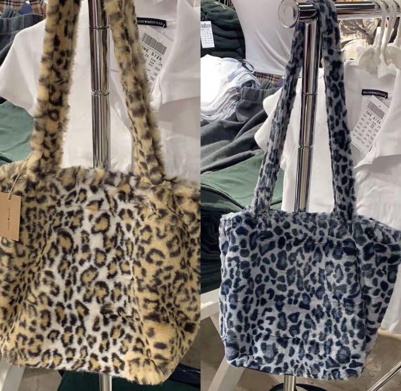 furry leopard print bag