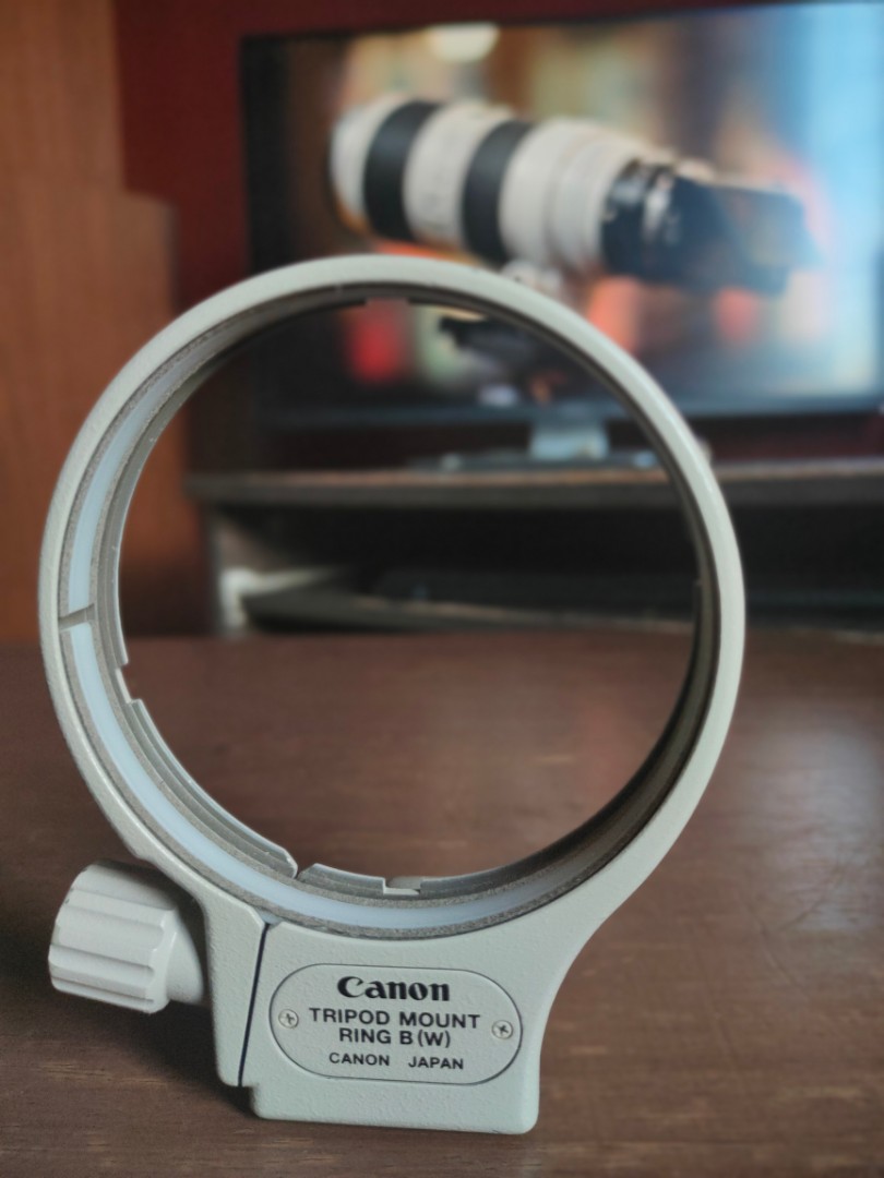 AUTHENTIC/ORIGINAL CANON TRIPOD MOUNT RING B (W) WHITE COLLAR