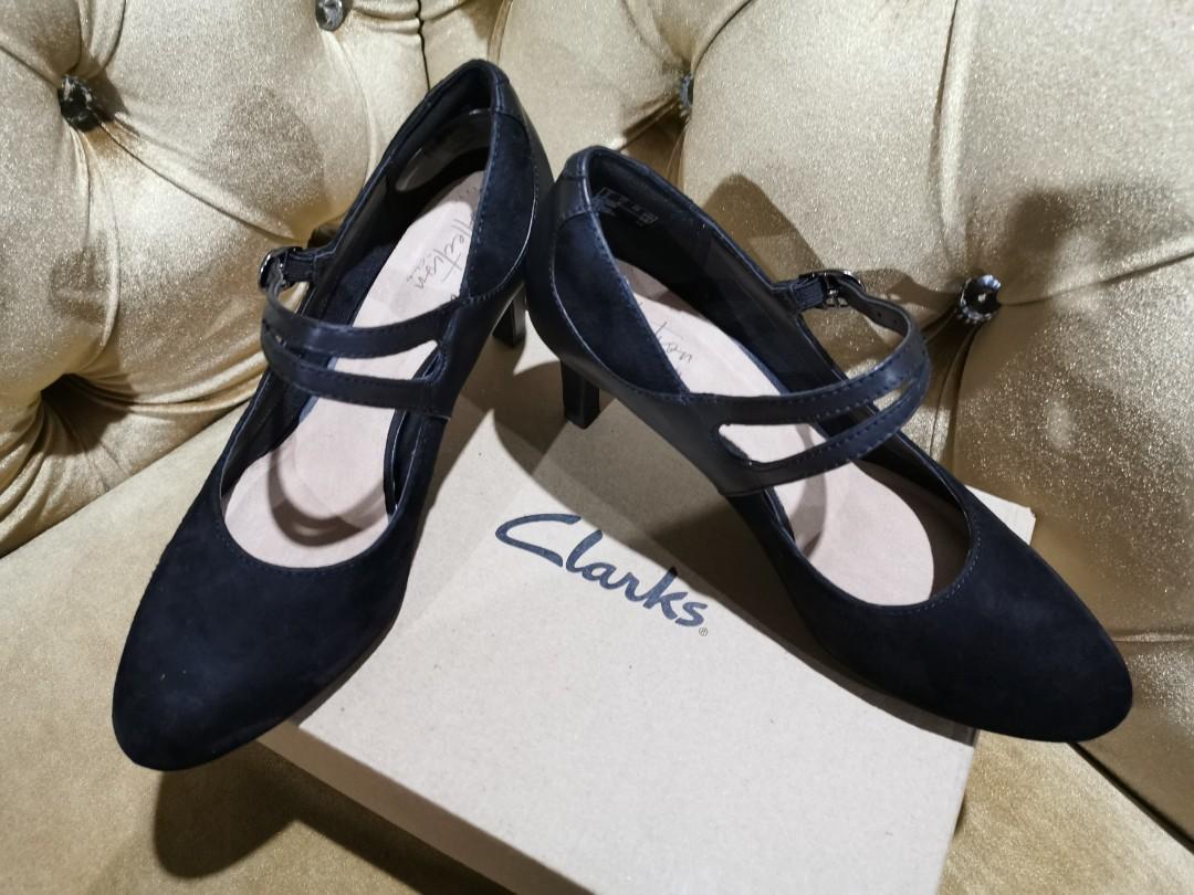 clark pump shoes