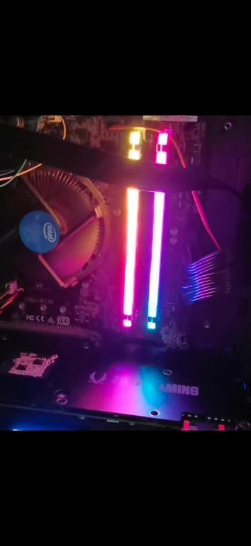 CORSAIR VENGEANCE RGB PRO 16GB (2x8GB) DDR4 3600MHz C18 LED Desktop Memory  - Black