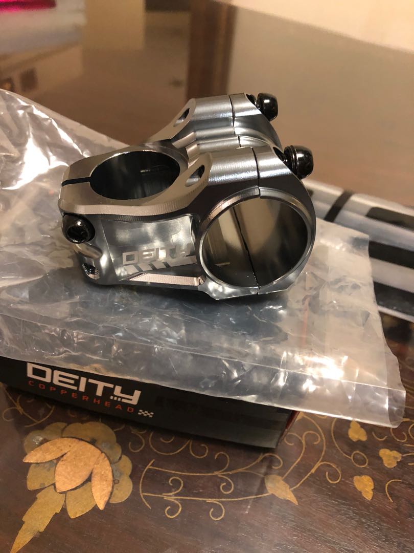 deity speedway carbon