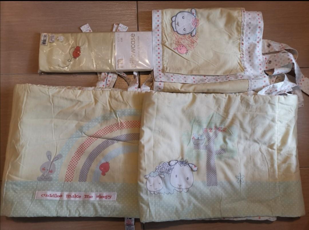 Mothercare cot 2024 bedding sale