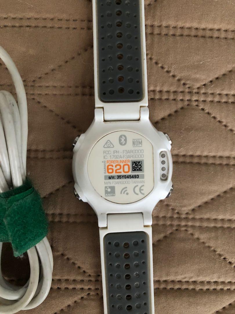 Garmin forerunner 620 gps watch hot sale