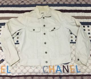 (Category: ) located in . Submitted by beyie (Listing ID 1016188310, Image 1). Description: .