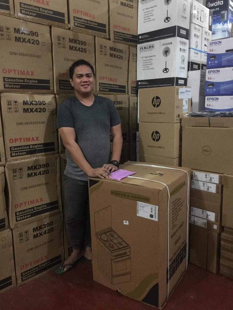 Markes & maximus stainless gas range, TV & Home Appliances, Kitchen