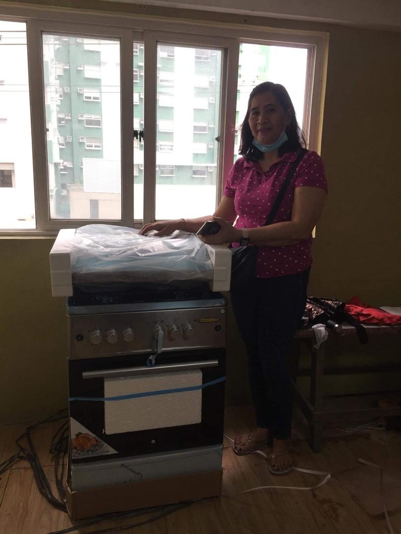 Markes & maximus stainless gas range, TV & Home Appliances, Kitchen