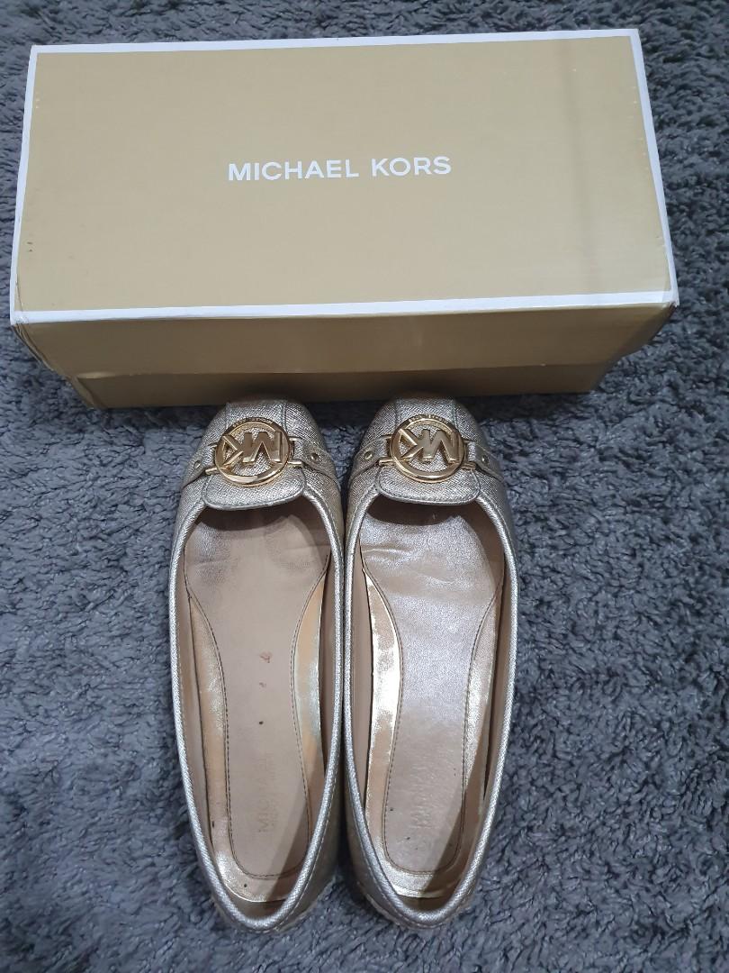 does michael kors shoes run true to size