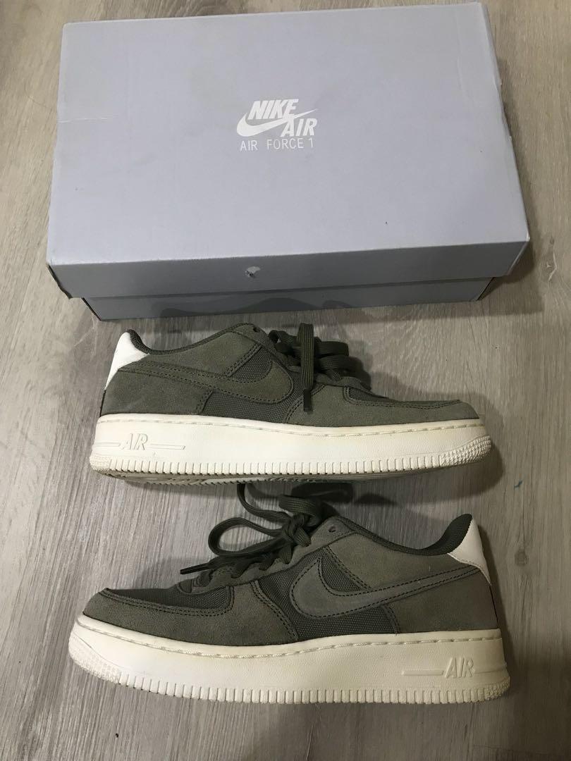 Nike Air Force 1 in Olive Green Suede