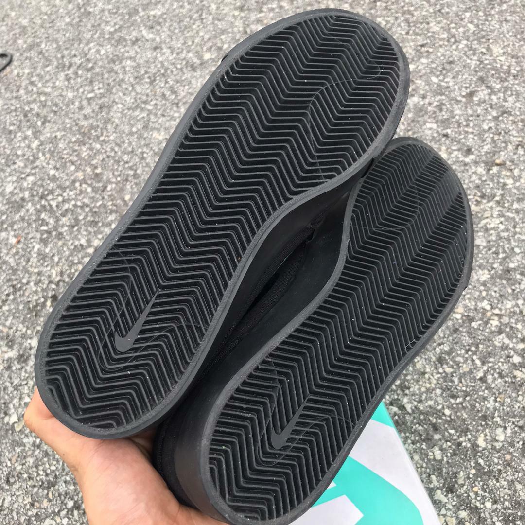 Stefan janoski triple black on sale