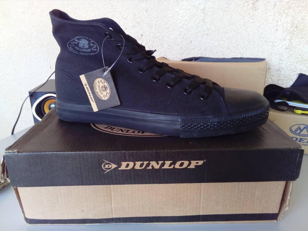 Barter lonely Slip shoes ORIGINAL DUNLOP SHOES, Men's Fashion, Footwear, Sneakers on Carousell