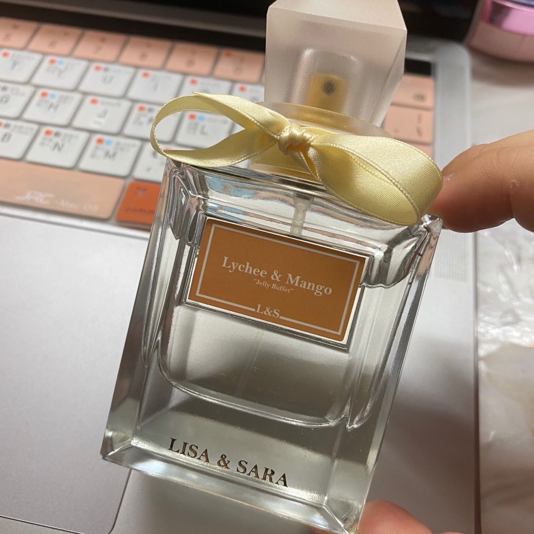 全新l S Lychee Mango Perfume 香水 Lisa Sara 附送禮盒袋和紙袋 美容 化妝品 頭髮護理 沐浴 身體護理 沐浴及身體護理 身體護理 Carousell 全新l S Lychee Mango Perfume 香水 Lisa Sara 附送禮盒袋和紙袋 美容 化妝品 頭髮護理 沐浴 身體護理 沐浴及身體護理 身體護理 Carousell